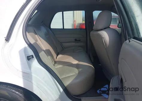 2008 Ford Crown Victoria Police/Police Interceptor z USA, uszkodzony, nr VIN 2FAFP71V58X102275